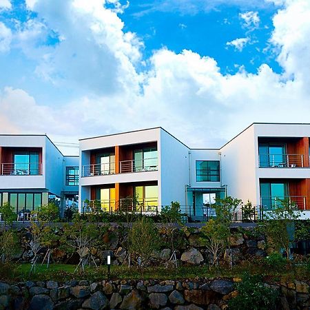 Dorami Pension Seogwipo Exterior photo
